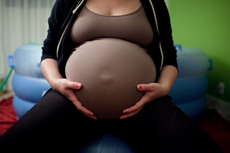 pregnancy-humor-childbirth-natural-birth-home-germany