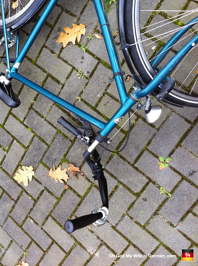 almost-stolen-bike-twisted-handlebars