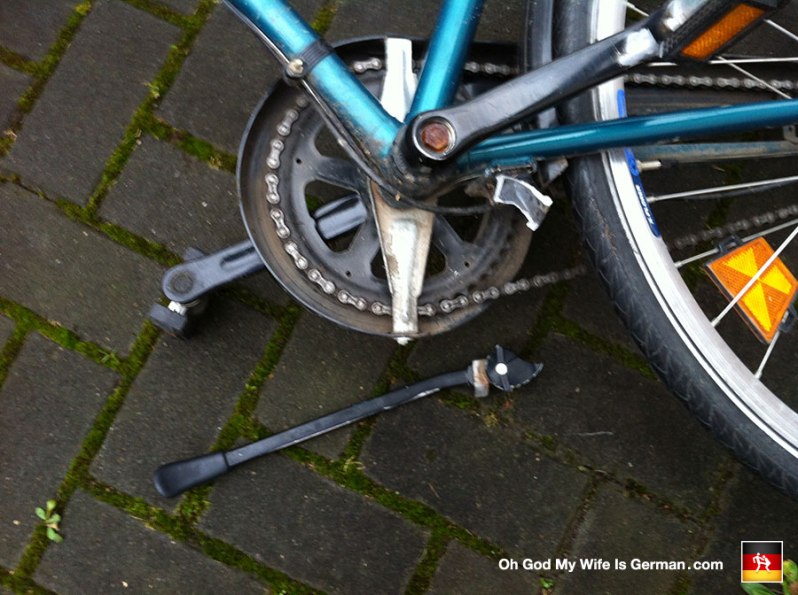 almost-stolen-bike-broken-off-bikestand