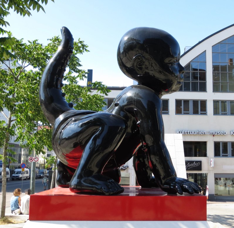 demon-baby-goblin-monster-funny-sculpture