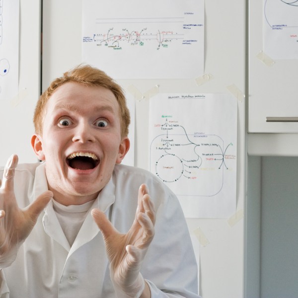 crazy-mad-scientist-nerd-funny-lab