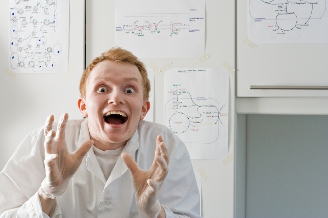 crazy-mad-scientist-nerd-funny-lab