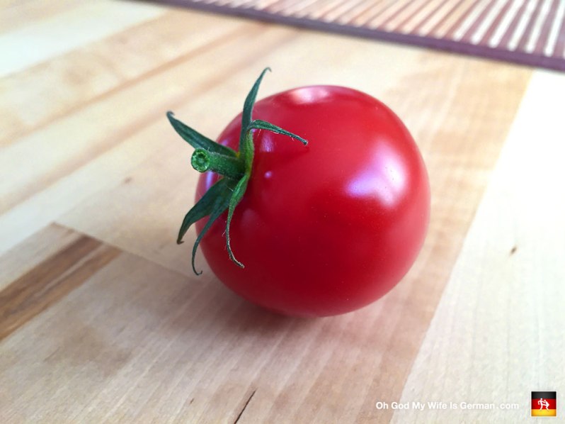 tomato-close-up-cherry-health