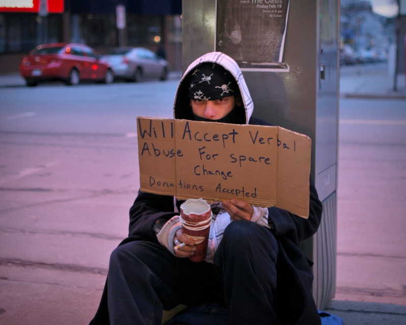funny-homeless-man-sign