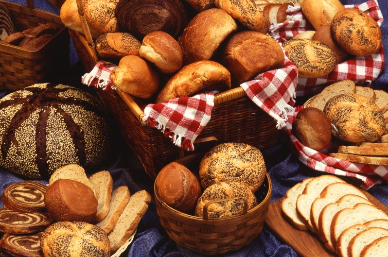 bread-loaves-baker-germany