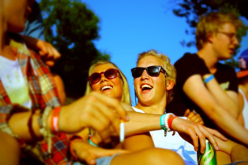 Young-German-couple-laughing-summer